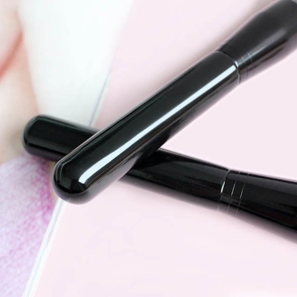 KITTY PAW MAKEUP BRUSH - Picture 4 of 5